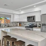 Wonderful 3 Bedroom Home Perfect For Getaway